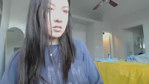 Snapshot of girlnextdoor702 chatting on 01/05/25, 09:36 Jasmine online show from 01/05/25, 09:36