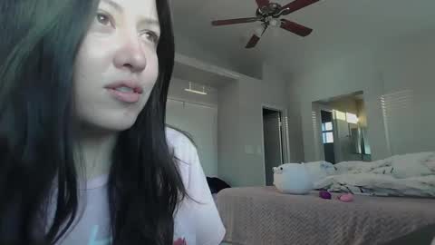 Snapshot of girlnextdoor702 chatting on 03/08/25, 02:08 Jasmine online show from 03/08/25, 02:08