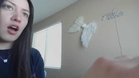 Snapshot of girlnextdoor702 chatting on 10/28/25, 04:09 Jasmine online show from 10/28/25, 04:09