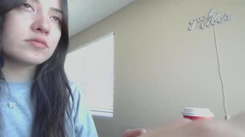 Snapshot of girlnextdoor702 chatting on 11/08/25, 06:18 Jasmine online show from 11/08/25, 06:18