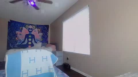 Snapshot of girlnextdoor702 chatting on 11/14/25, 05:55 Jasmine online show from 11/14/25, 05:55