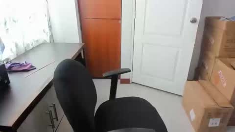 Ela online show from 10/14/25, 02:40