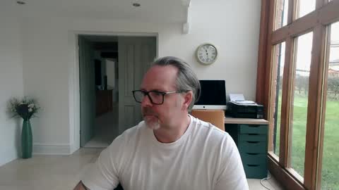 girlsandbikes online show from 01/23/25, 11:26