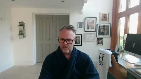 girlsandbikes online show from 09/22/25, 07:54