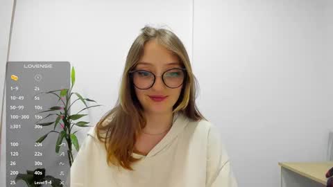 Snapshot of girlsativa chatting on 03/07/25, 02:57 Maze Thumbs up online show from 03/07/25, 02:57