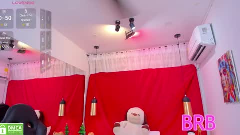 Snapshot of gisela_rodriguez chatting on 12/18/24, 03:55 GISELA online show from 12/18/24, 03:55
