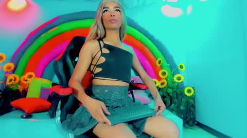 Gisel online show from 01/11/25, 09:04