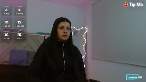 Snapshot of gisell_tay chatting on 10/11/25, 03:54 gisell_tay online show from 10/11/25, 03:54