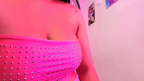 Snapshot of gisellegreyy1 chatting on 09/11/25, 07:03 gisellegreyy1 online show from 09/11/25, 07:03