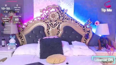 GiselleNoah online show from 10/22/25, 07:35