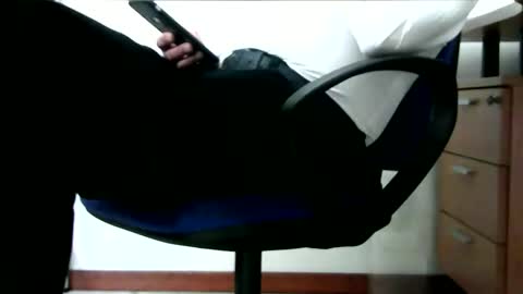 Snapshot of gitano691 chatting on 02/06/25, 10:04 gitano691 online show from 02/06/25, 10:04