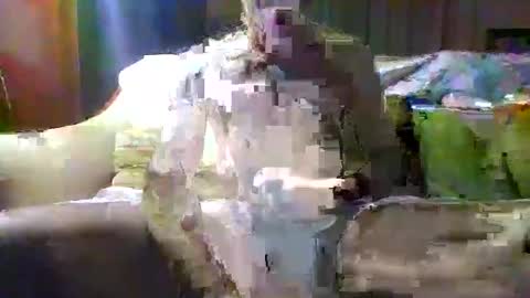 gius1998 online show from 10/18/25, 12:13