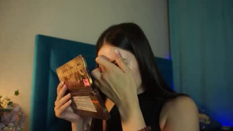 Agness online show from 10/07/25, 01:41