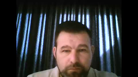 Snapshot of gjleeke chatting on 02/01/25, 09:00 guzz online show from 02/01/25, 09:00