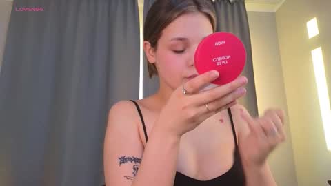 Michelle online show from 10/09/25, 03:04