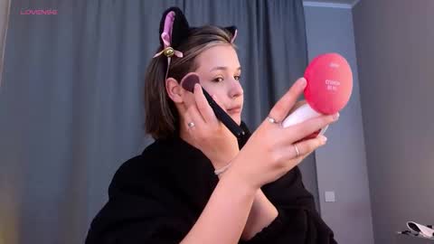 Michelle online show from 10/12/25, 03:05