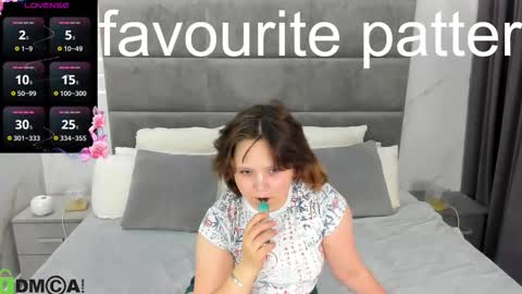 glimmer_goddesss online show from 09/21/25, 08:16
