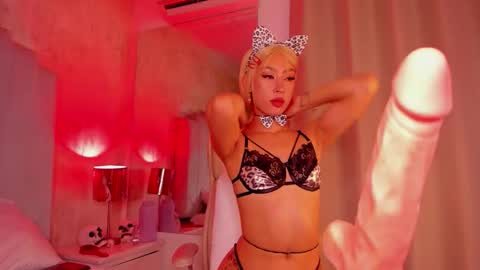 Gloomy Sweetness online show from 11/21/25, 04:33