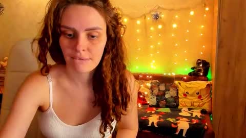 Snapshot of gloria_wood chatting on 01/02/25, 03:51 Gloria Wood online show from 01/02/25, 03:51