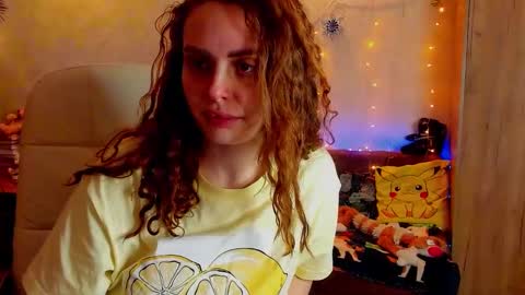 Snapshot of gloria_wood chatting on 01/05/25, 03:55 Gloria Wood online show from 01/05/25, 03:55