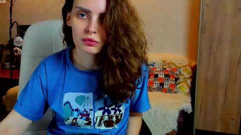 Gloria Wood online show from 10/10/25, 05:23