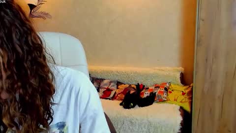 Gloria Wood online show from 11/13/25, 04:50