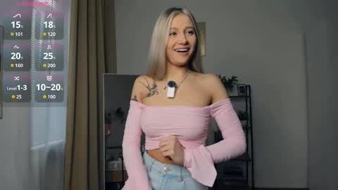 Snapshot of glossybabe_ chatting on 10/30/25, 07:21 Cherry online show from 10/30/25, 07:21