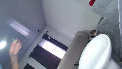 daniela online show from 12/18/24, 08:14