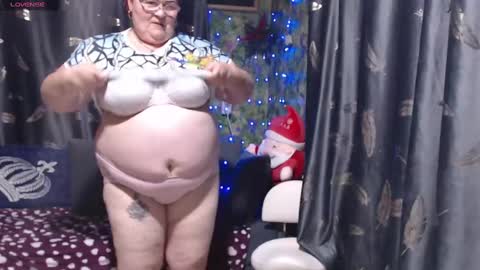 Goddess online show from 01/01/25, 12:44