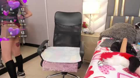 Snapshot of goddess__lilith_ chatting on 02/21/25, 03:23 Lilith online show from 02/21/25, 03:23
