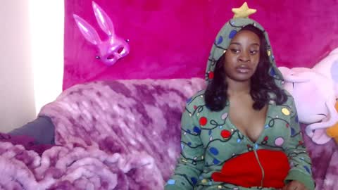 Snapshot of goddess_aaliyah chatting on 12/13/24, 08:30 goddess_aaliyah online show from 12/13/24, 08:30