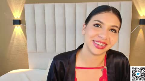 Snapshot of goddess_saori chatting on 10/17/25, 11:18 Saori online show from 10/17/25, 11:18