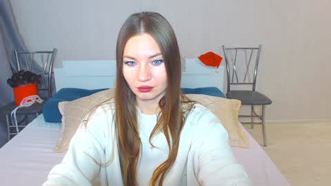 Snapshot of goddess_squirt_ chatting on 01/04/25, 08:06 Katrin online show from 01/04/25, 08:06