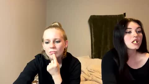 feyaa22 online show from 12/08/24, 01:13