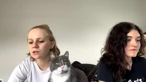 feyaa22 online show from 01/08/25, 04:33