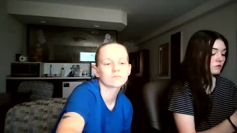 feyaa22 online show from 09/26/25, 04:44