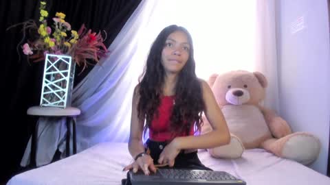 Julieta online show from 01/07/25, 06:56