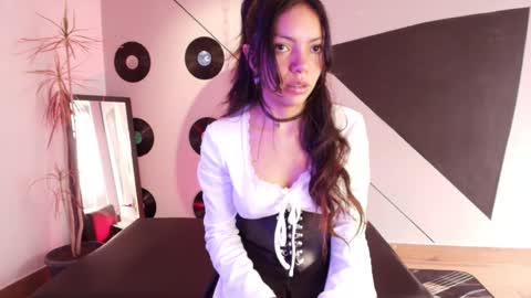 Julieta online show from 09/14/25, 07:24