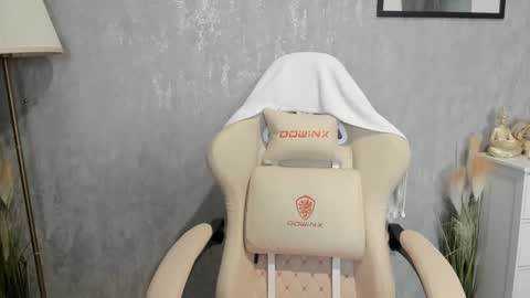 Mistress online show from 10/21/25, 02:29