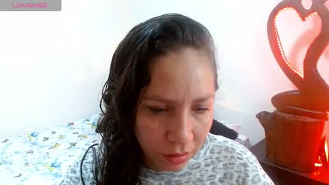 Snapshot of goddessnahi chatting on 12/03/24, 11:46 Naih Reyes online show from 12/03/24, 11:46