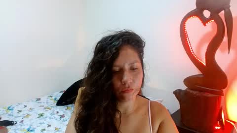 Snapshot of goddessnahi chatting on 12/05/24, 05:59 Naih Reyes online show from 12/05/24, 05:59
