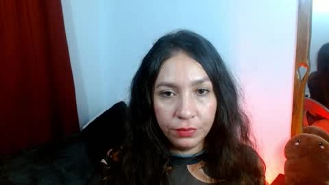Snapshot of goddessnahi chatting on 02/25/25, 08:25 Naih Reyes online show from 02/25/25, 08:25