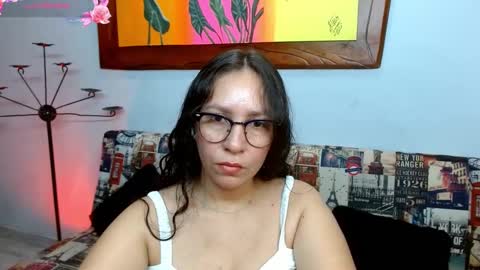 Snapshot of goddessnahi chatting on 09/27/25, 09:20 Naih Reyes online show from 09/27/25, 09:20