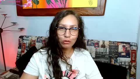 Snapshot of goddessnahi chatting on 09/28/25, 09:25 Naih Reyes online show from 09/28/25, 09:25