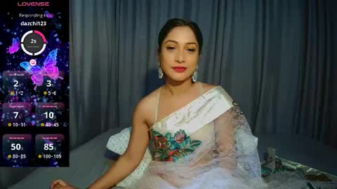 Layla Salvardor online show from 11/14/25, 08:57