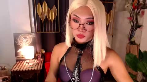 quinnie online show from 12/06/24, 02:57