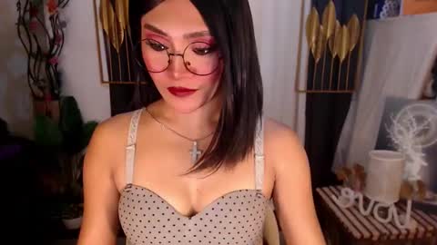 quinnie online show from 02/08/25, 12:38
