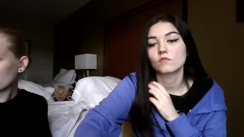 Goddess Raven online show from 10/04/25, 04:38