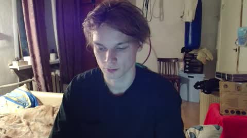 Snapshot of gofymcmouse chatting on 10/25/25, 09:42 Daniel online show from 10/25/25, 09:42