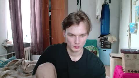 Snapshot of gofymcmouse chatting on 10/28/25, 12:09 Daniel online show from 10/28/25, 12:09